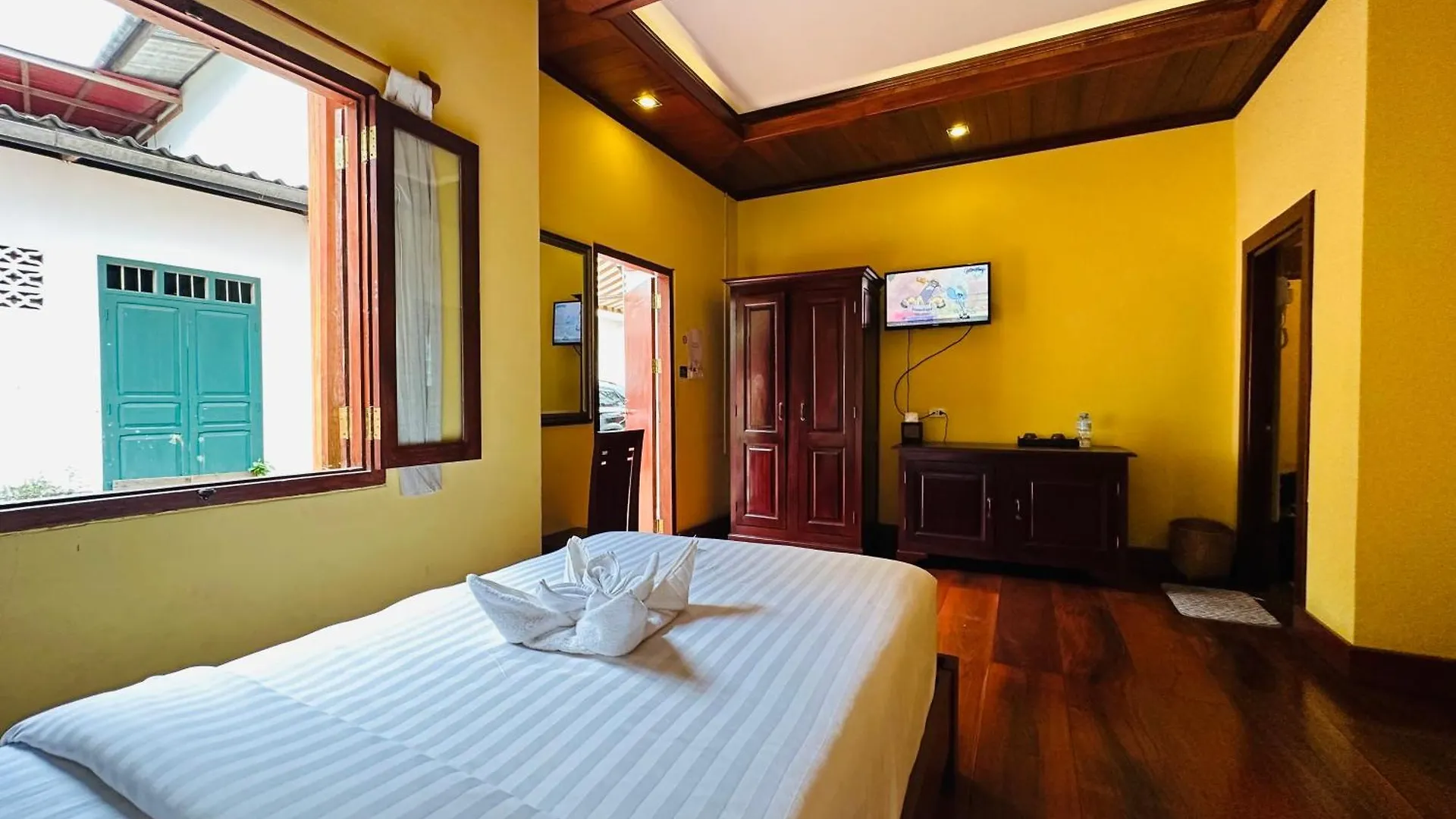 Villa Phonethip Mekong Riverside Luang Prabang Hotel