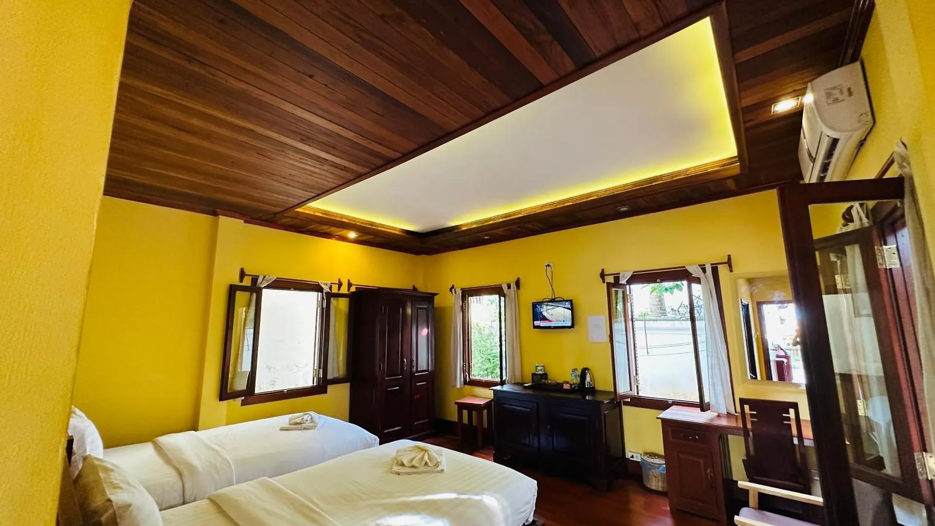 Villa Phonethip Mekong Riverside Luang Prabang Hotel