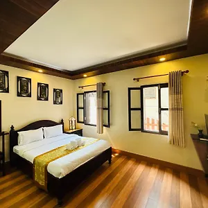 Ban Pakham Luang Prabang