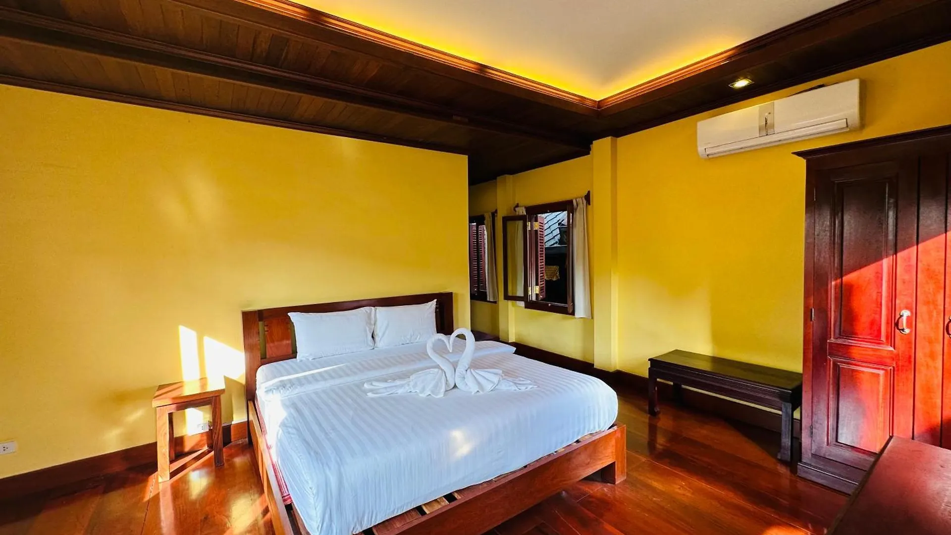 Villa Phonethip Mekong Riverside Luang Prabang